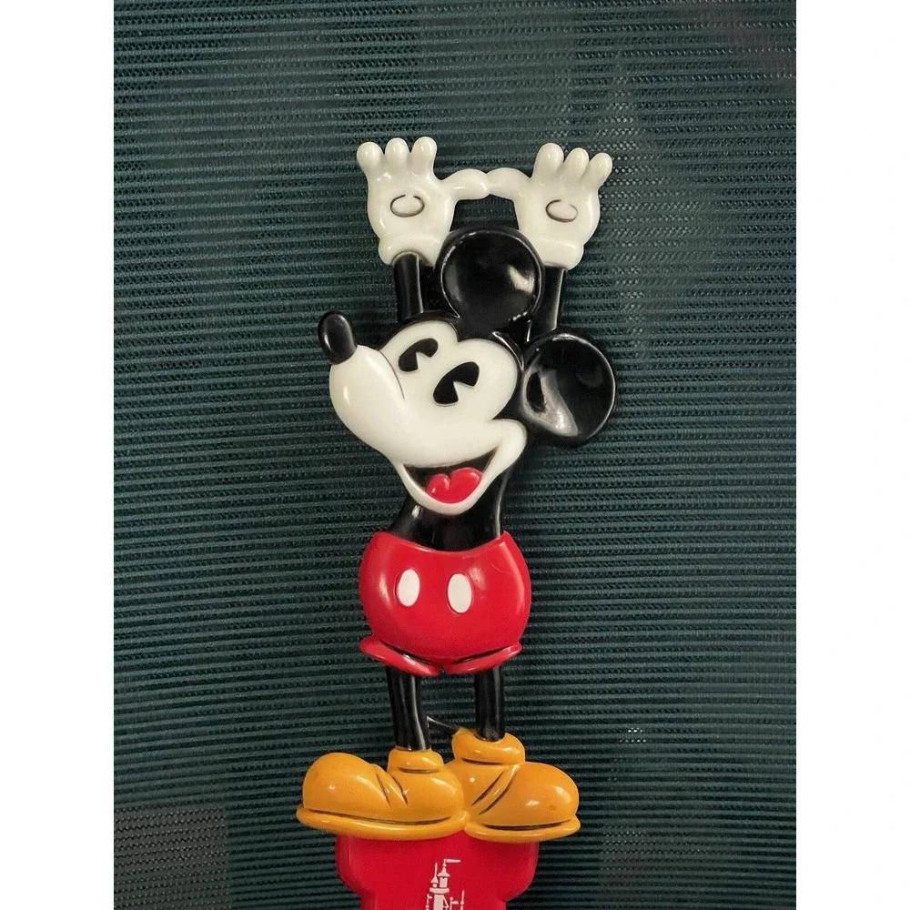 Vintage Walt Disney‎ World Mickey Mouse Back Scratcher Disney Red